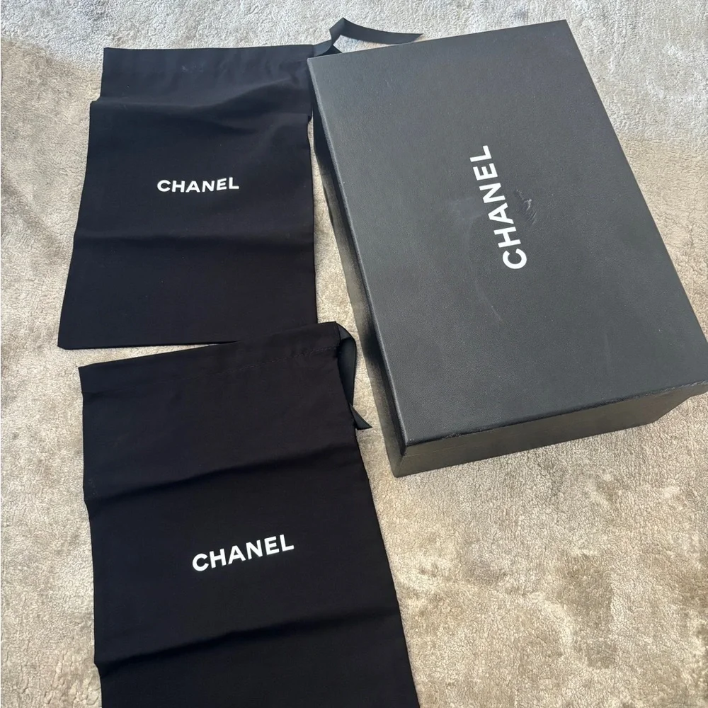 **CHANEL** Two-Tone Beige and Black Flats Mary Jane Size 42